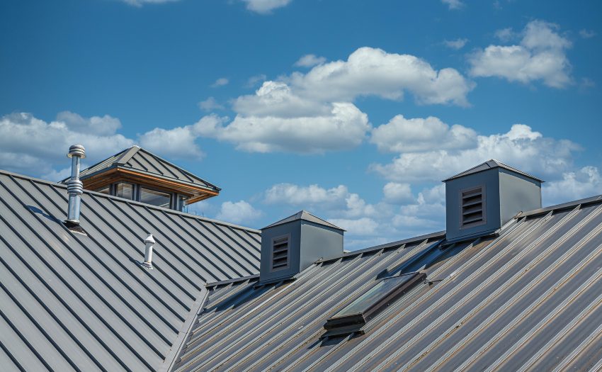 Featuring metal roofing services for Santa Cruz and Monterey Counties.
